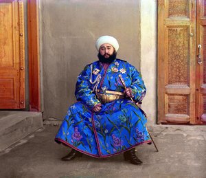 Alim Khan, Emir af Bukhara, siddende med sværd, Bukhara, Det russiske imperium, mellem 1905 og 1915